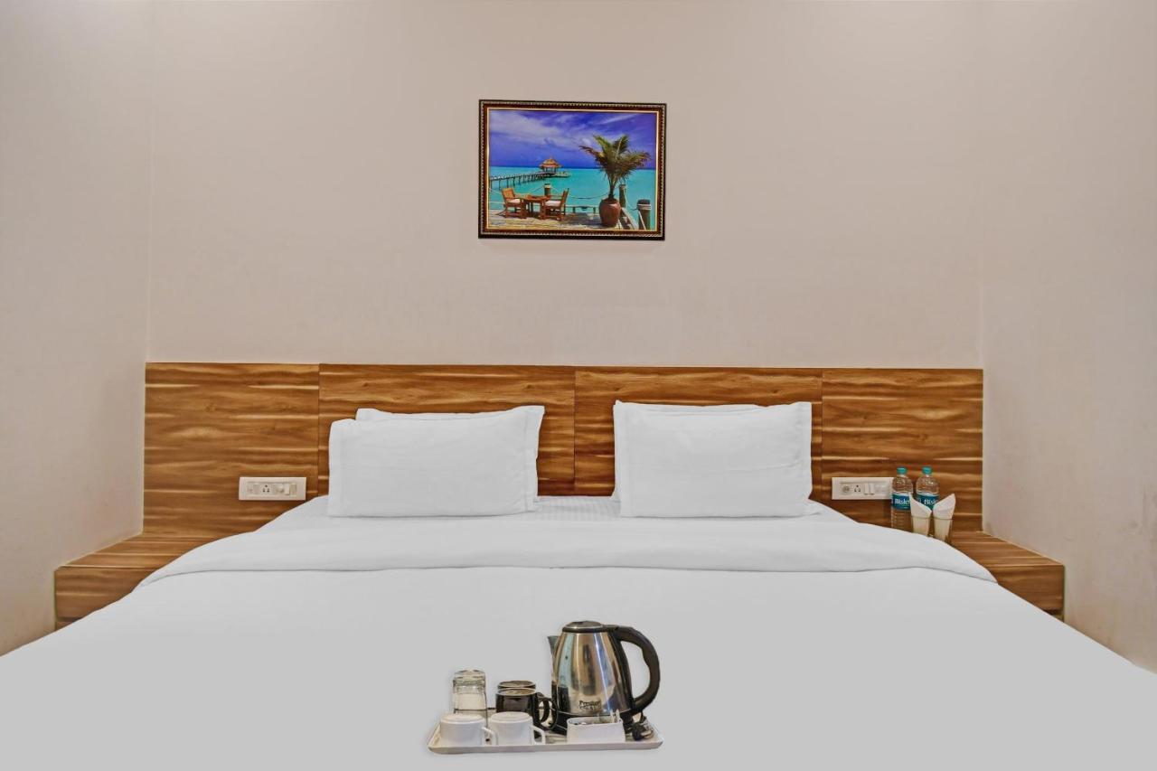 Super Townhouse Hotel All In One Near City Centre Salt Lake Salt Lake City Buitenkant foto