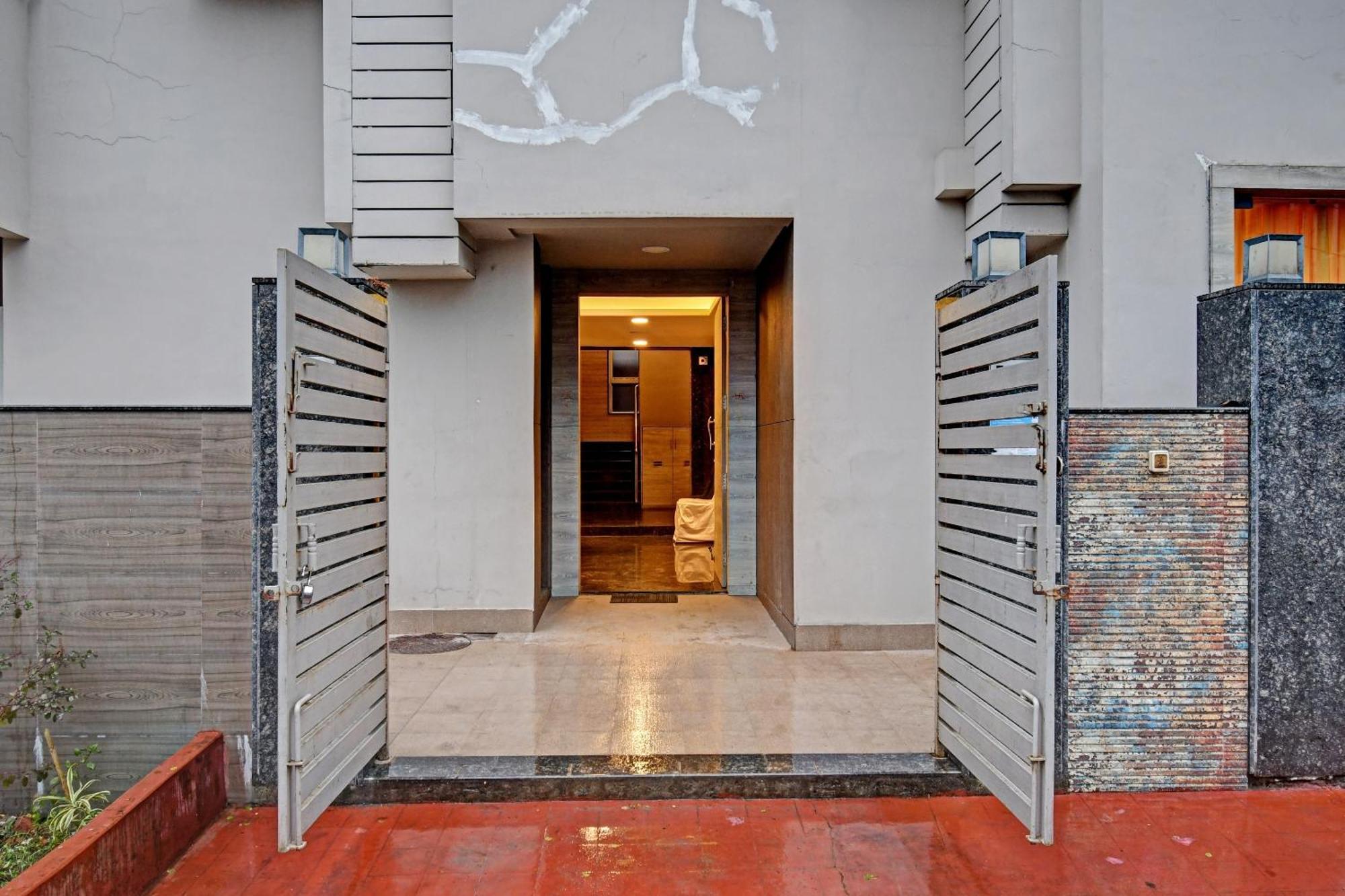 Super Townhouse Hotel All In One Near City Centre Salt Lake Salt Lake City Buitenkant foto